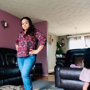 Meet your Posher, Esperanza